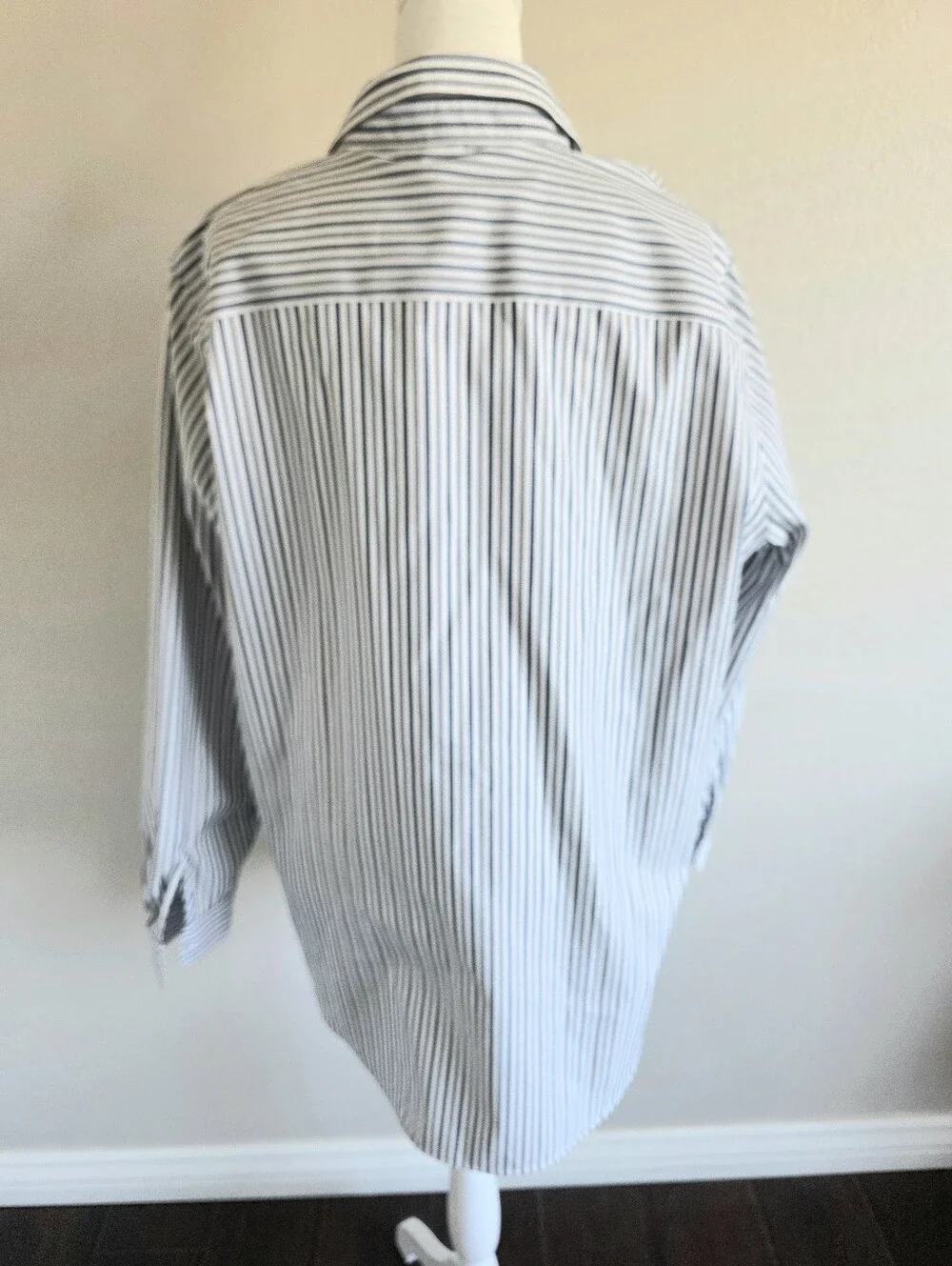NEW Coldwater Creek Button Up Shirt Cotton White Gray Stripe Size L Long Sleeve